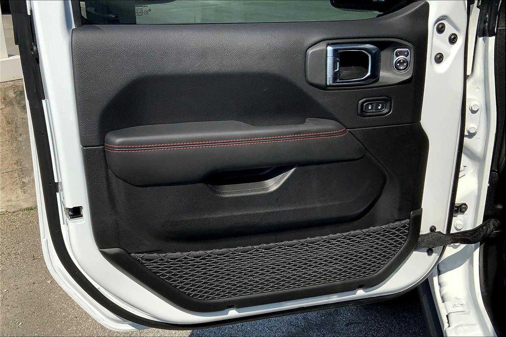 new 2025 Jeep Wrangler car, priced at $59,873