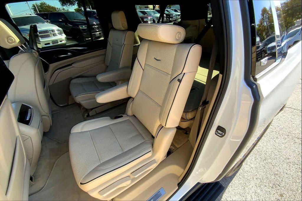 used 2024 Cadillac Escalade ESV car, priced at $85,991