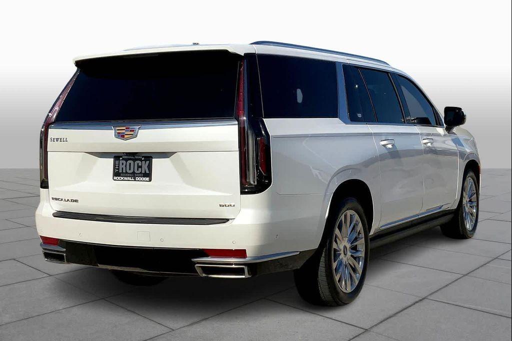 used 2024 Cadillac Escalade ESV car, priced at $85,991