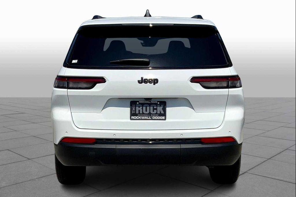 new 2025 Jeep Grand Cherokee L car, priced at $42,906