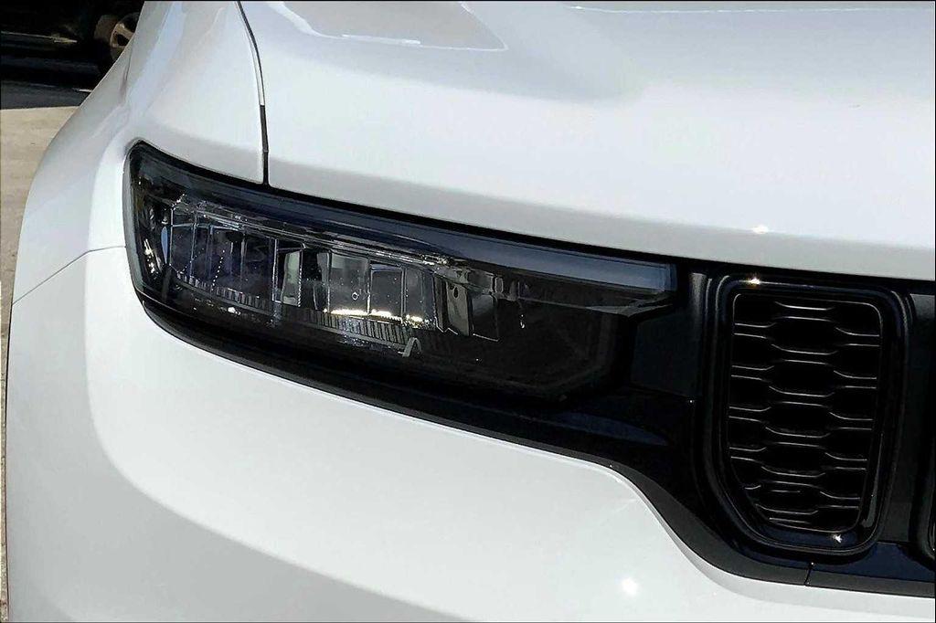 new 2025 Jeep Grand Cherokee L car, priced at $42,906