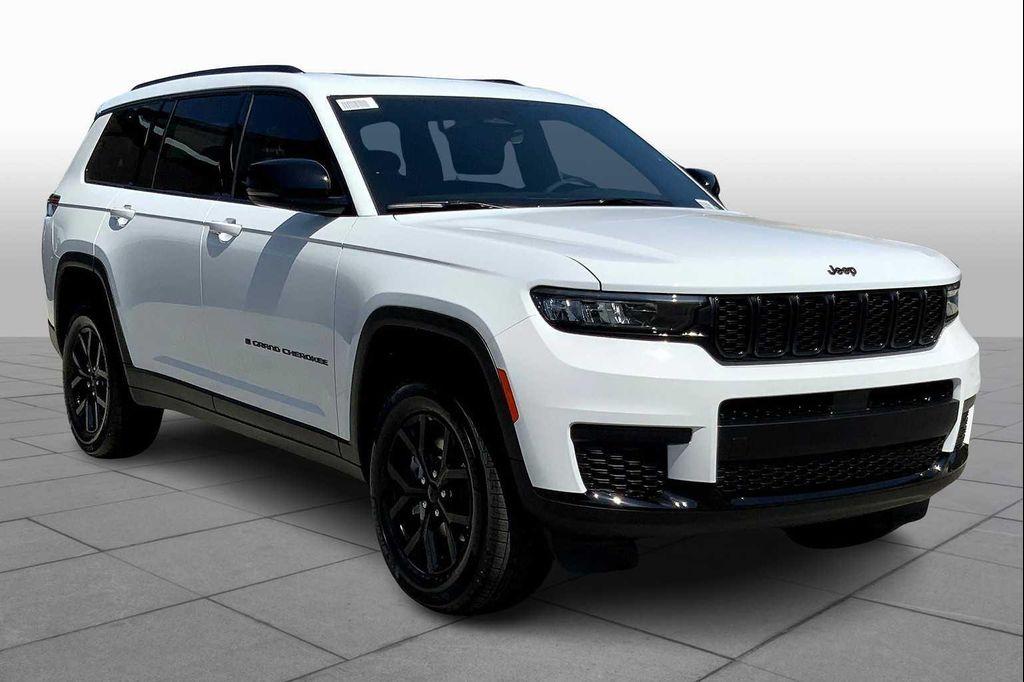new 2025 Jeep Grand Cherokee L car, priced at $42,906
