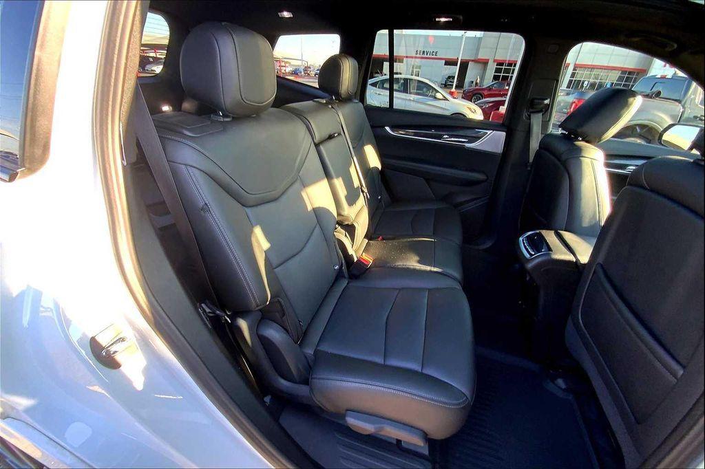 used 2023 Cadillac XT6 car, priced at $39,998
