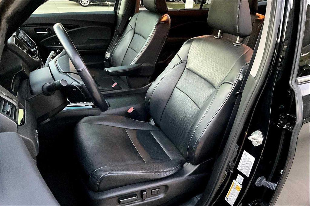 used 2021 Honda Pilot car, priced at $32,553