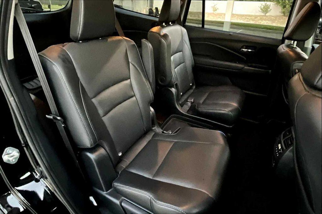 used 2021 Honda Pilot car, priced at $32,553