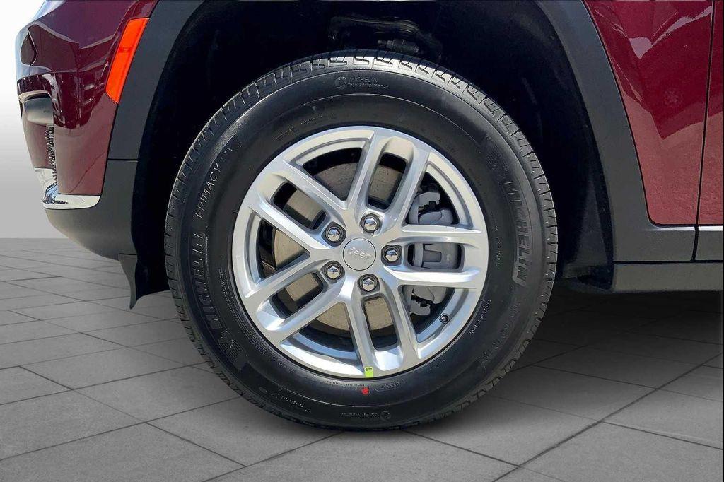 new 2025 Jeep Grand Cherokee L car, priced at $38,295