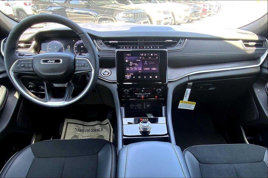 new 2025 Jeep Grand Cherokee car, priced at $44,896
