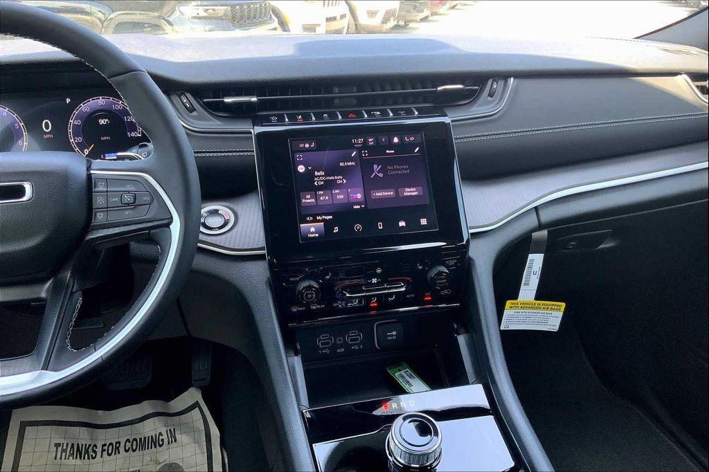 new 2025 Jeep Grand Cherokee car, priced at $44,896
