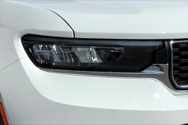 new 2025 Jeep Grand Cherokee L car, priced at $39,454