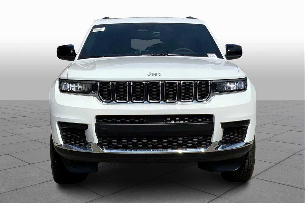 new 2025 Jeep Grand Cherokee L car, priced at $38,208