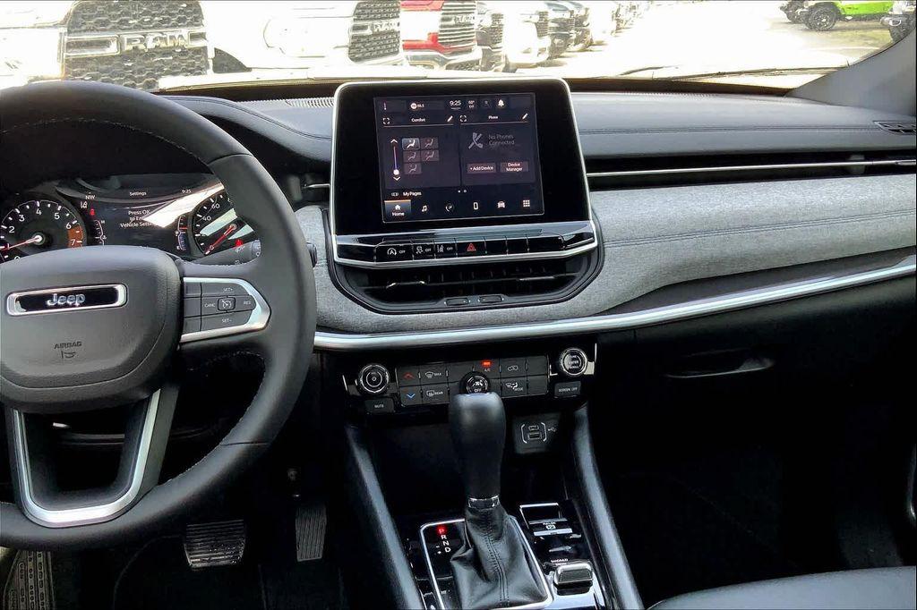 new 2025 Jeep Compass car, priced at $30,165
