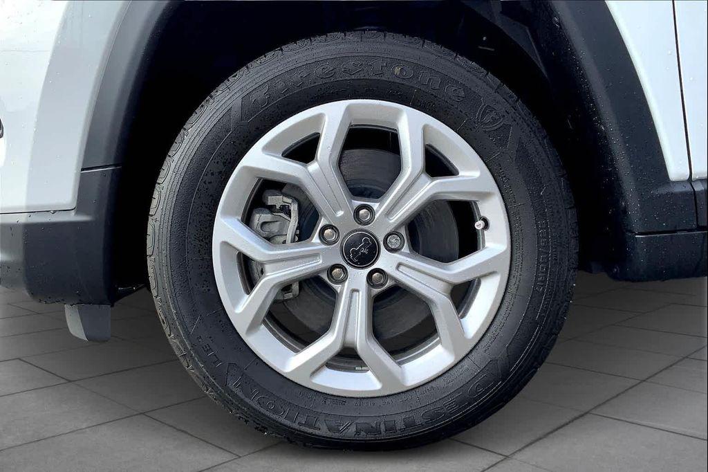 new 2025 Jeep Compass car, priced at $30,165