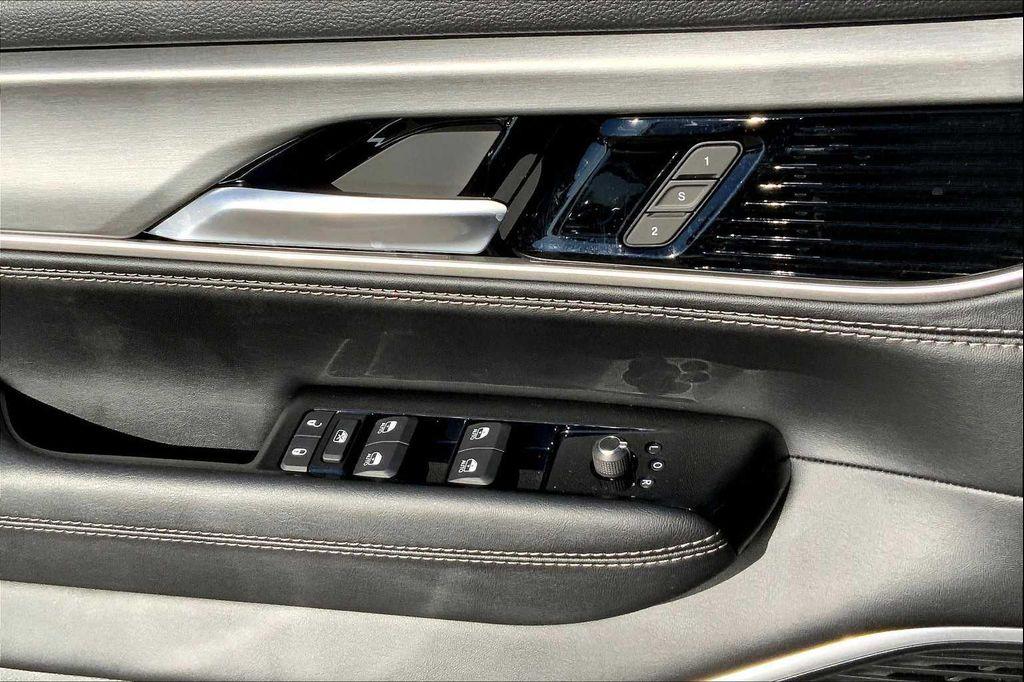 new 2025 Jeep Wagoneer car, priced at $71,075