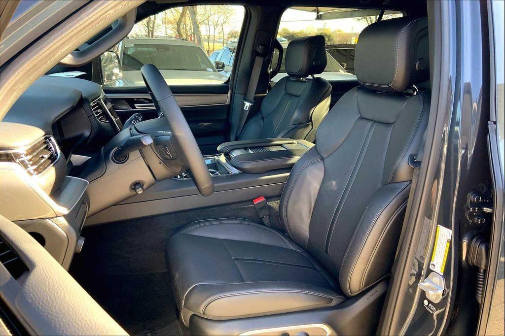 new 2025 Jeep Wagoneer car, priced at $71,075