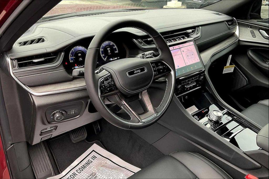 new 2025 Jeep Grand Cherokee L car, priced at $59,864