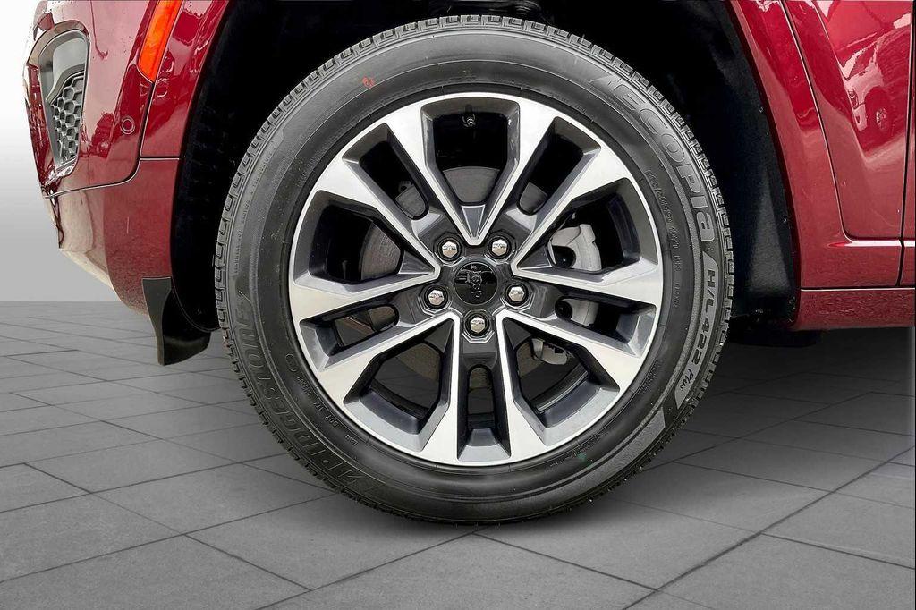 new 2025 Jeep Grand Cherokee L car, priced at $59,864