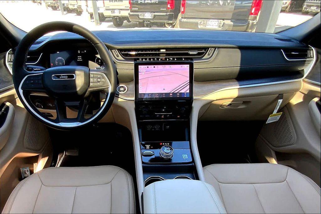 new 2025 Jeep Grand Cherokee L car, priced at $52,478