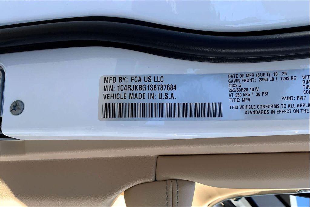 new 2025 Jeep Grand Cherokee L car, priced at $52,478