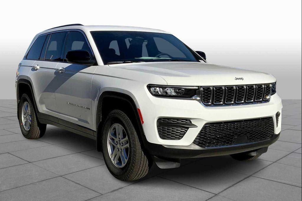 new 2025 Jeep Grand Cherokee car, priced at $37,482