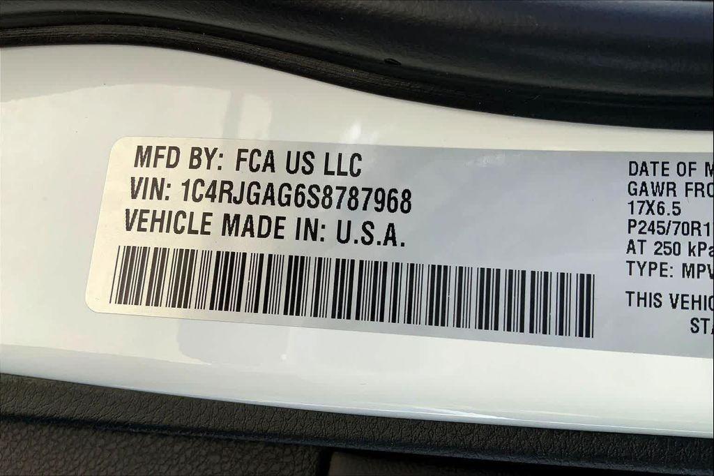 new 2025 Jeep Grand Cherokee car, priced at $37,482