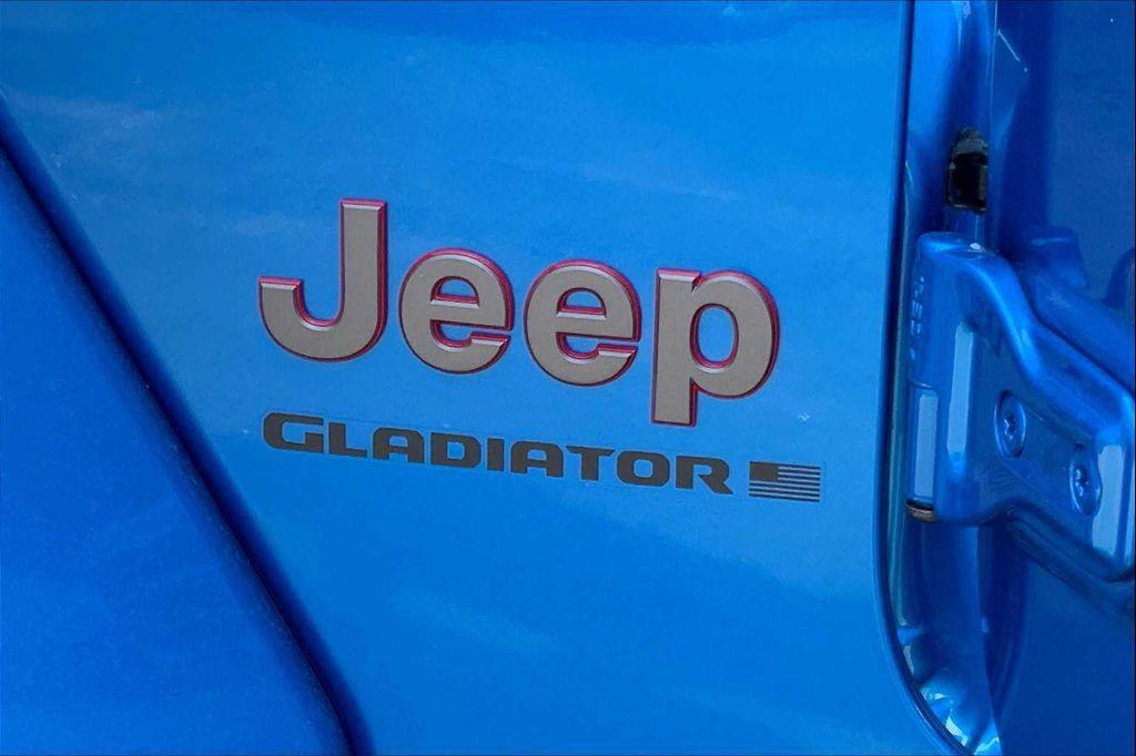 new 2025 Jeep Gladiator car, priced at $59,906