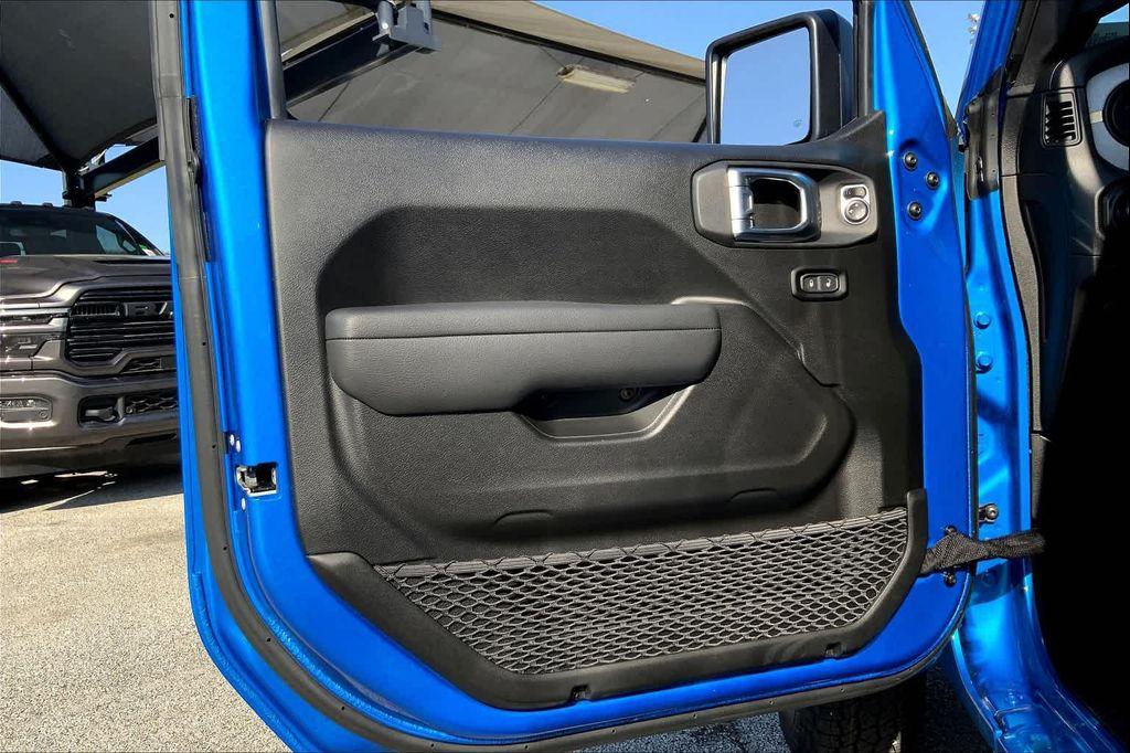 new 2025 Jeep Wrangler car, priced at $49,625