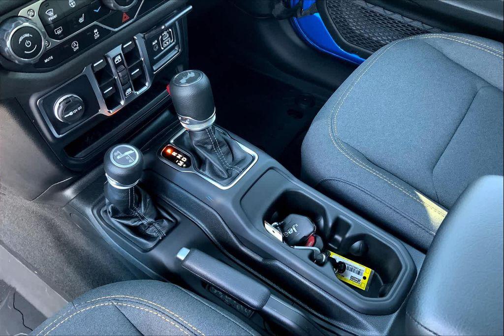 new 2025 Jeep Wrangler car, priced at $49,625