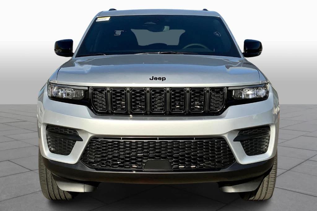 new 2024 Jeep Grand Cherokee car, priced at $40,901