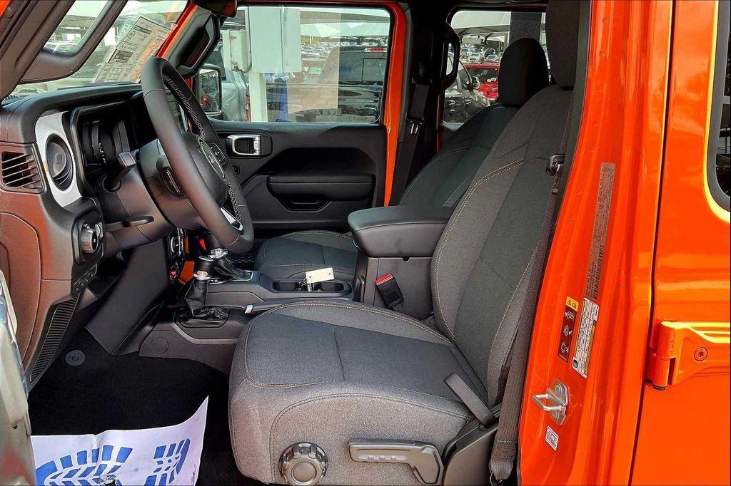 new 2025 Jeep Wrangler car, priced at $55,080