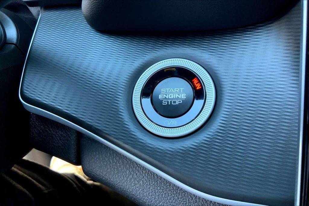 new 2025 Jeep Grand Cherokee L car, priced at $46,294