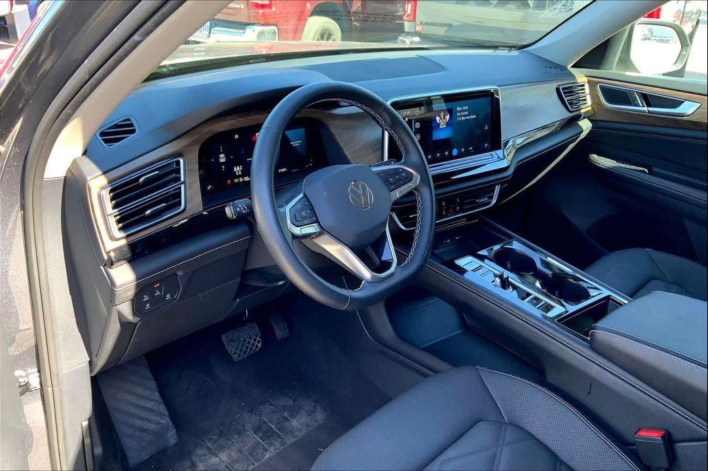 used 2024 Volkswagen Atlas car, priced at $32,150