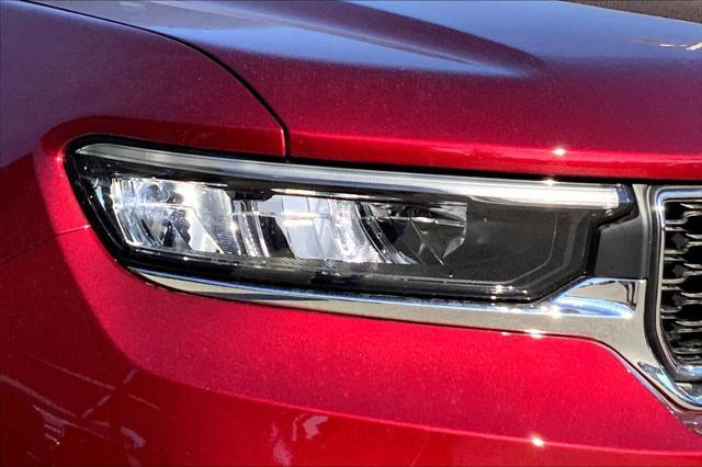 new 2025 Jeep Grand Cherokee car, priced at $40,256