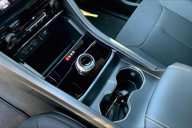 new 2025 Jeep Grand Cherokee car, priced at $40,256