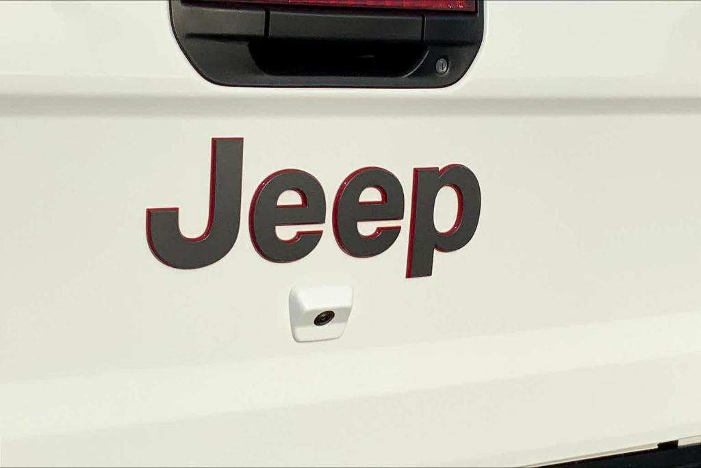 new 2024 Jeep Gladiator car, priced at $59,817