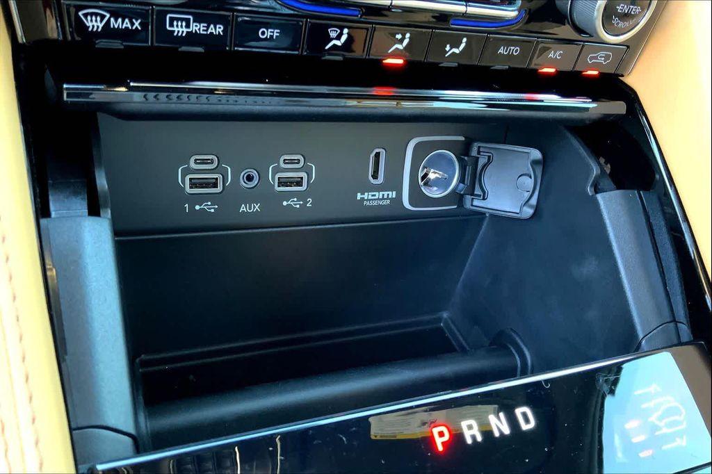 new 2025 Jeep Grand Cherokee L car, priced at $66,172