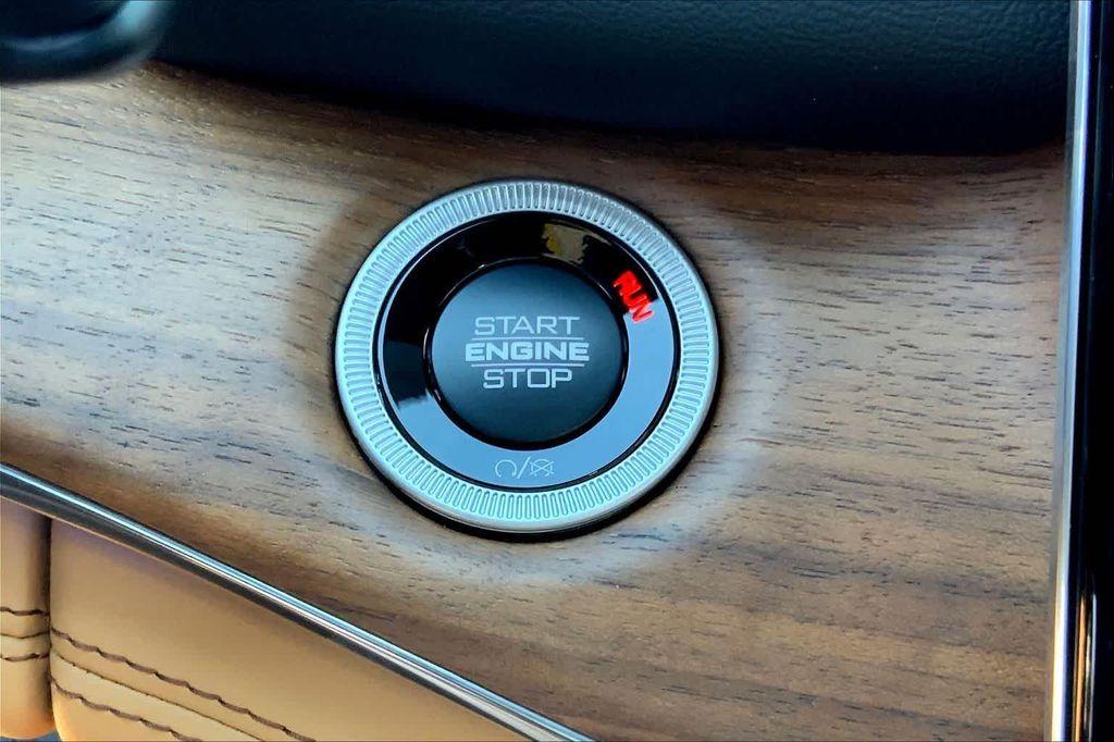 new 2025 Jeep Grand Cherokee L car, priced at $66,172