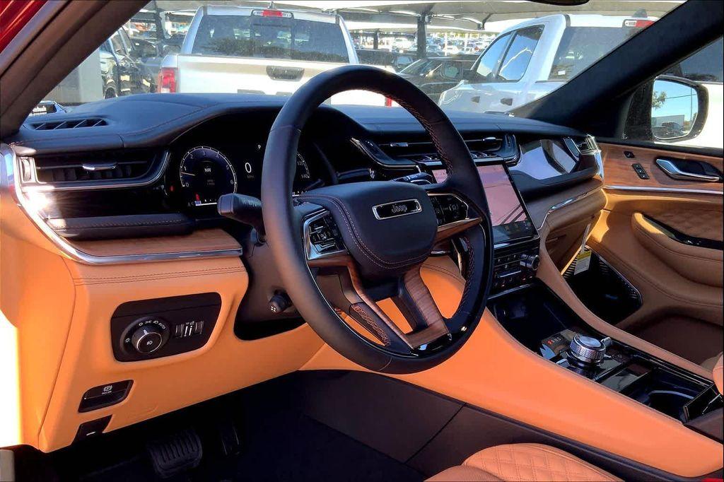 new 2025 Jeep Grand Cherokee L car, priced at $66,172