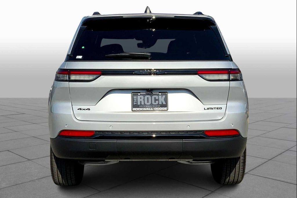 new 2025 Jeep Grand Cherokee car, priced at $51,764