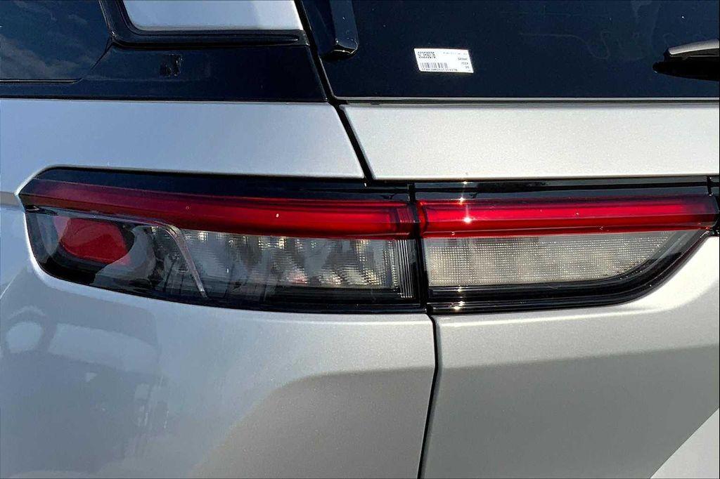 new 2025 Jeep Grand Cherokee car, priced at $51,764