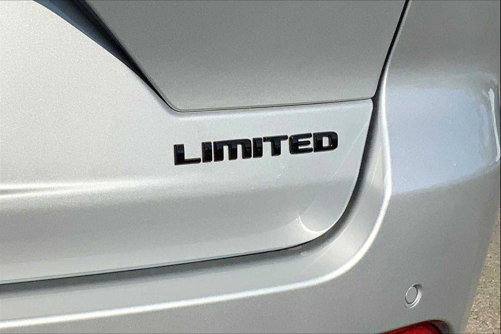 new 2025 Jeep Grand Cherokee car, priced at $51,764