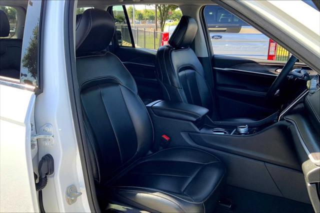 used 2024 Jeep Grand Cherokee car, priced at $35,131