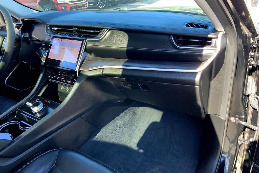 used 2023 Jeep Grand Cherokee L car, priced at $25,827