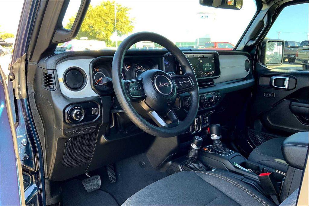 used 2025 Jeep Gladiator car, priced at $42,599