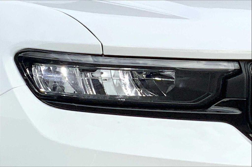 new 2025 Jeep Grand Cherokee car, priced at $52,312