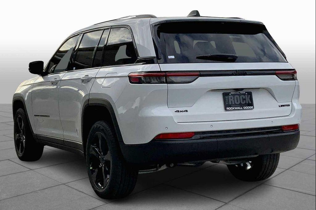 new 2025 Jeep Grand Cherokee car, priced at $52,312