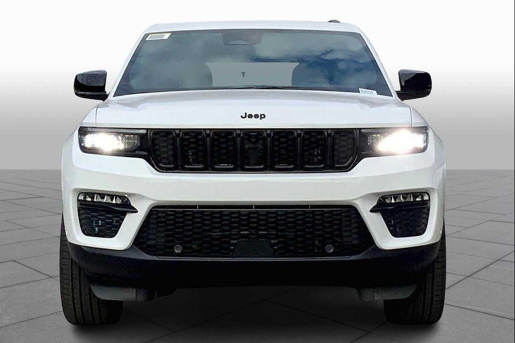 new 2025 Jeep Grand Cherokee car, priced at $52,312