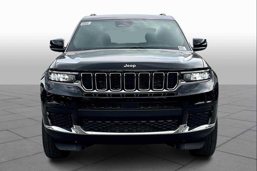 new 2025 Jeep Grand Cherokee L car, priced at $39,128