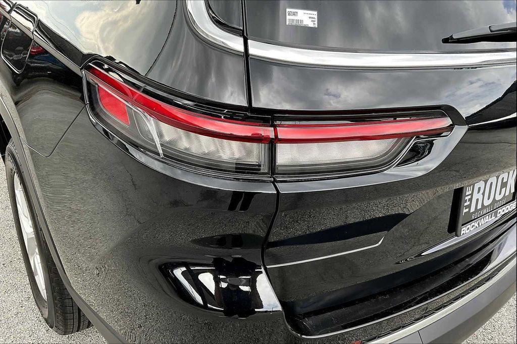 new 2025 Jeep Grand Cherokee L car, priced at $39,128