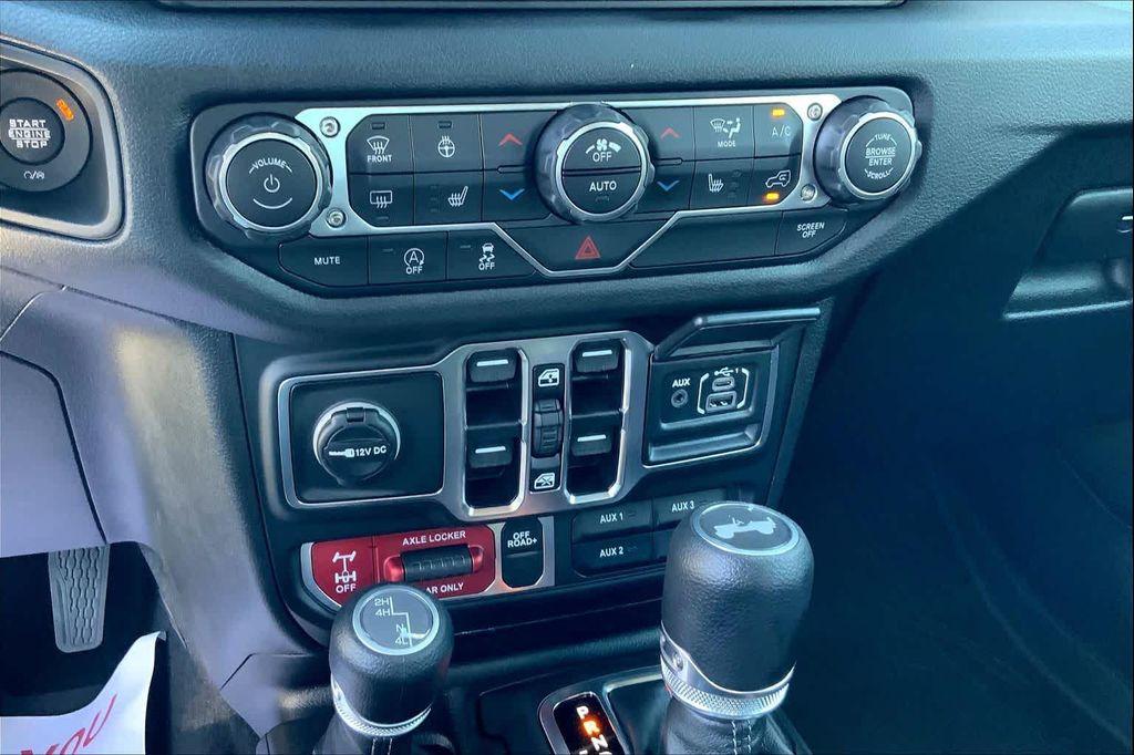 new 2025 Jeep Wrangler car, priced at $95,180