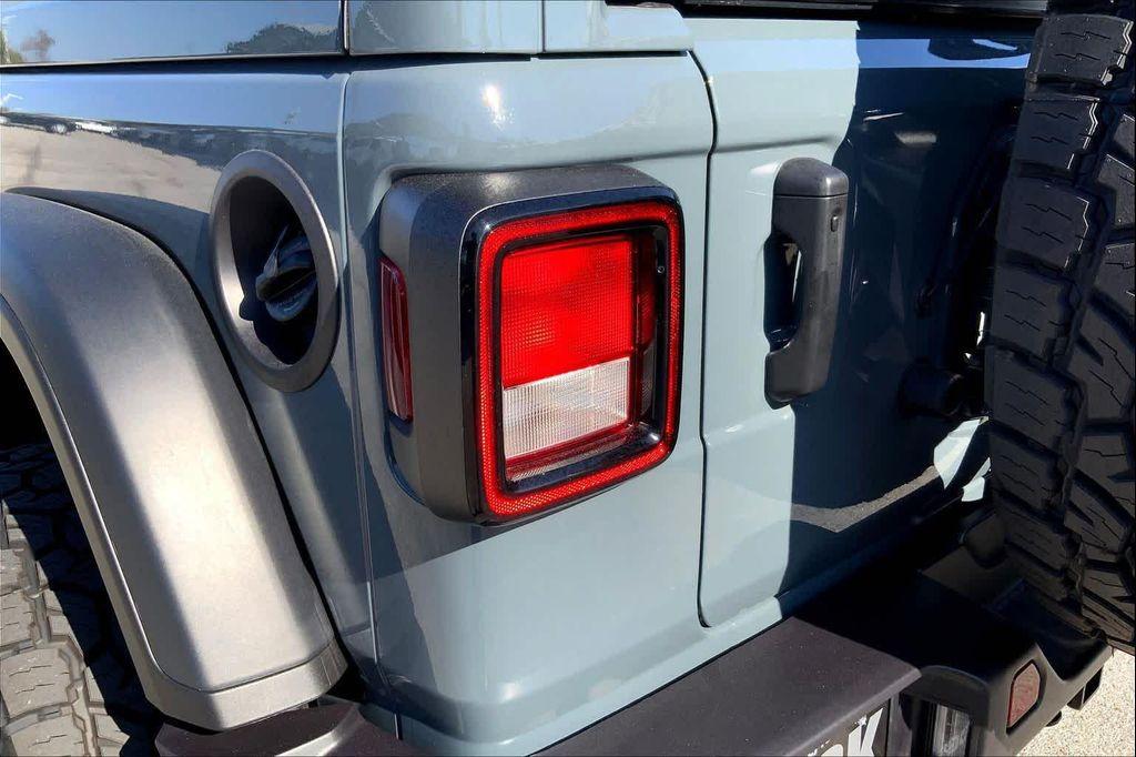 new 2025 Jeep Wrangler car, priced at $95,180